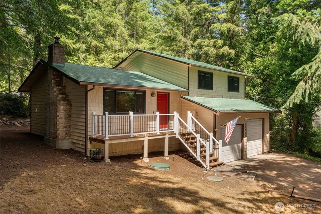 13850 NW Dolly Varden Lane, Bremerton, WA 98312