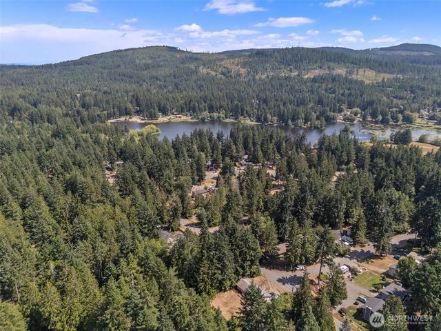 13850 NW Dolly Varden Lane, Bremerton, WA 98312