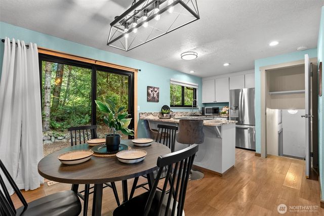 13850 NW Dolly Varden Lane, Bremerton, WA 98312