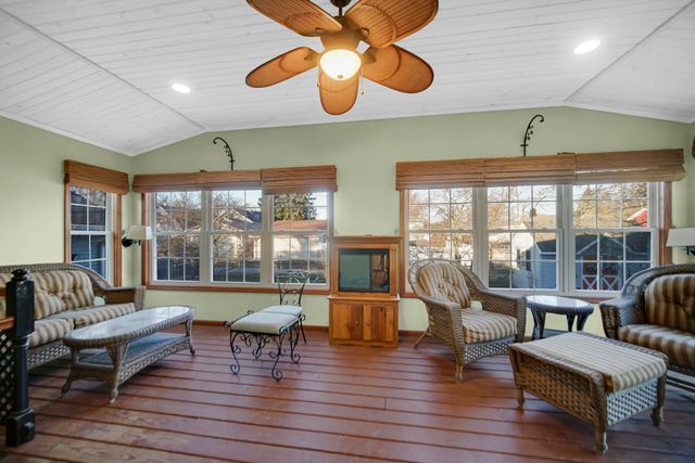 248 N Washington Street, Hobart, IN 46342