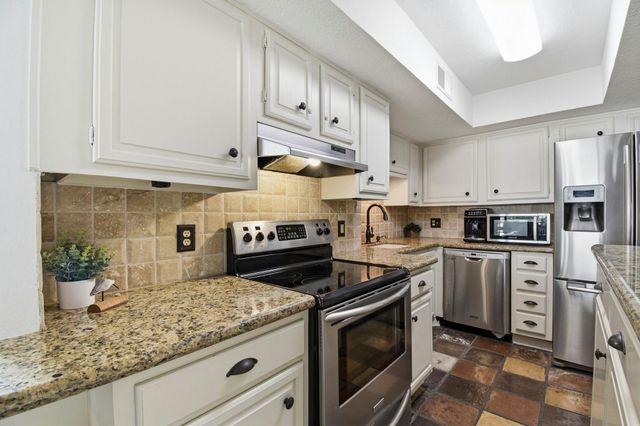 2012 Lakewood Court, Willis, TX 77318