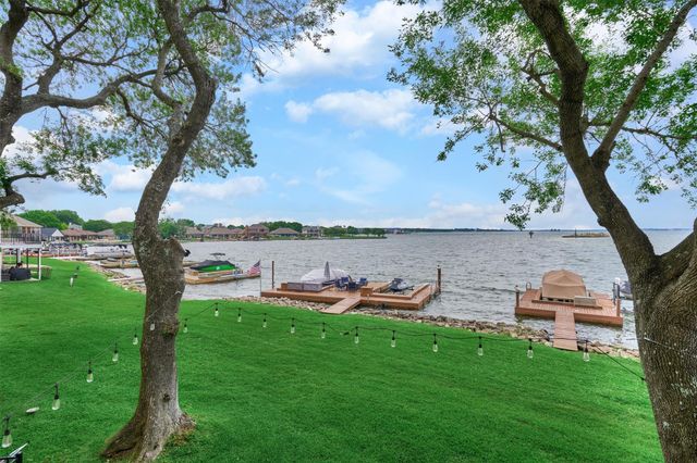 2012 Lakewood Court, Willis, TX 77318