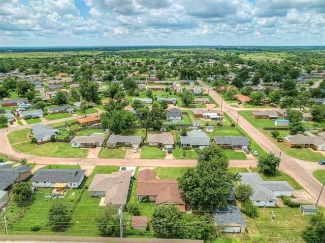 4011 Blaine Road, Shawnee, OK 74804