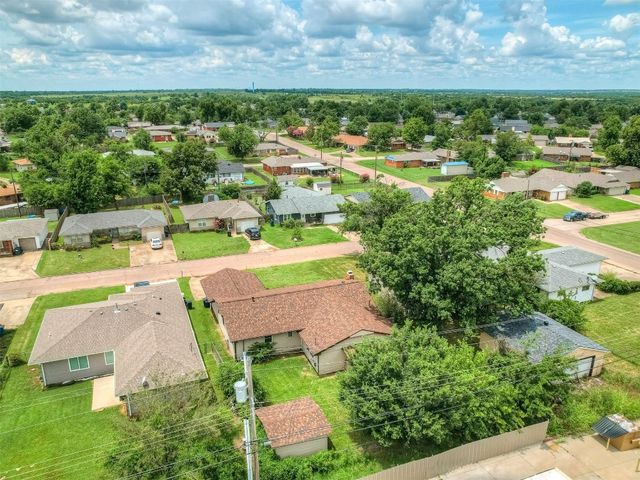 4011 Blaine Road, Shawnee, OK 74804