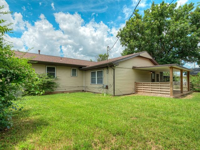 4011 Blaine Road, Shawnee, OK 74804