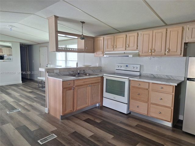 35303 SW 180th Lot308 Avenue, Homestead, FL 33034