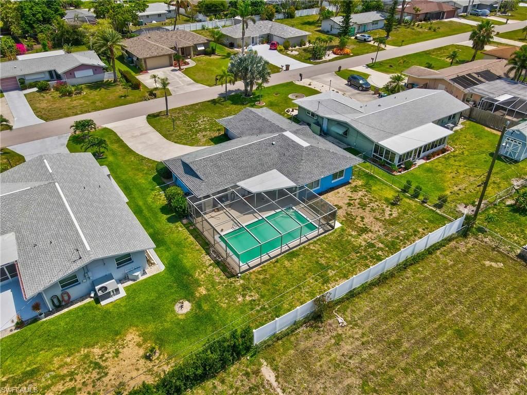 240 SE 46th TER, CAPE CORAL, FL 33904 — photo 3