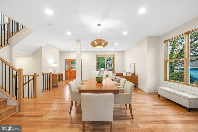 110 GENEVA, Silver Spring, MD 20912