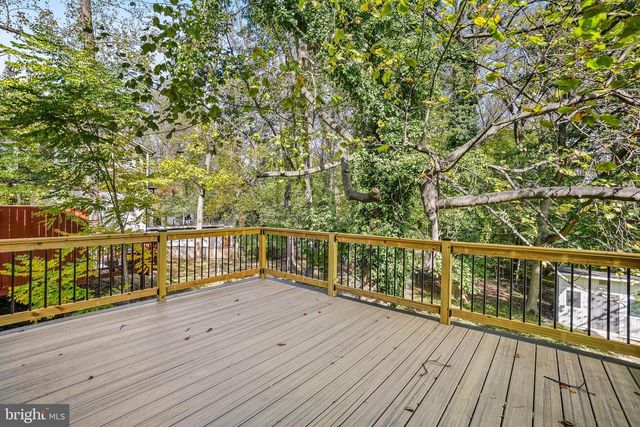 110 GENEVA, Silver Spring, MD 20912