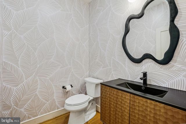 110 GENEVA, Silver Spring, MD 20912