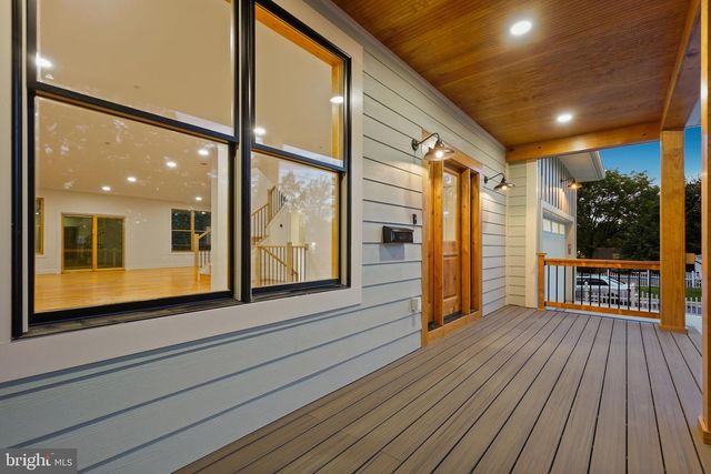 110 GENEVA, Silver Spring, MD 20912