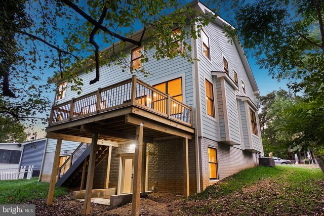 110 GENEVA, Silver Spring, MD 20912