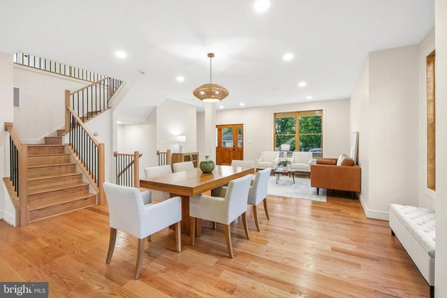 110 GENEVA, Silver Spring, MD 20912