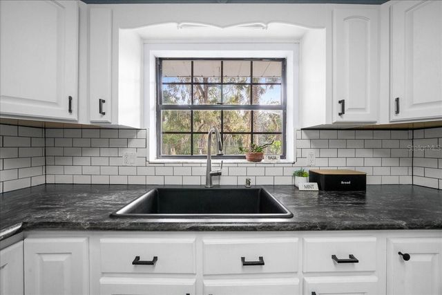 18 PALM CIRCLE DRIVE, Inglis, FL 34449