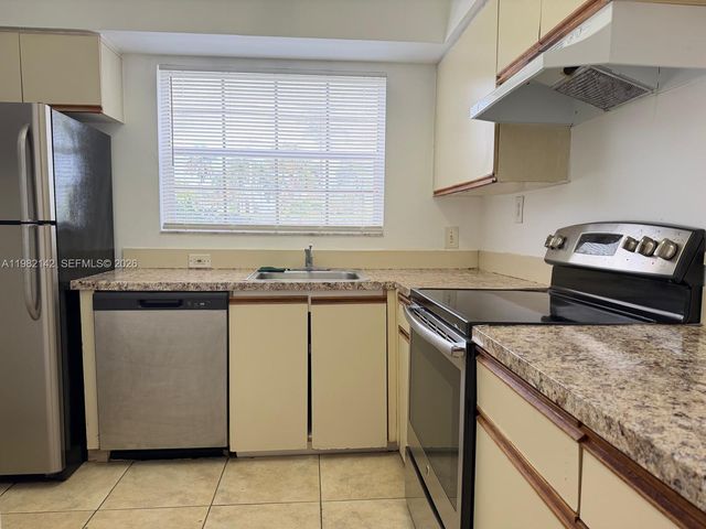 680 Cypress Club Way F10, Deerfield Beach, FL 33064