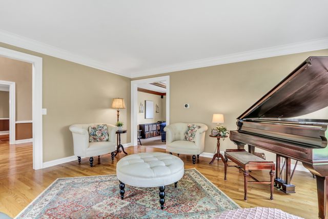26425 N Pheasant Run, Mundelein, IL 60060
