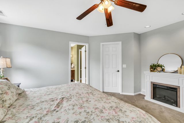 26425 N Pheasant Run, Mundelein, IL 60060