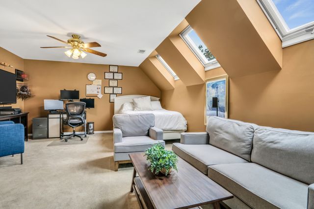 26425 N Pheasant Run, Mundelein, IL 60060