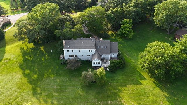 26425 N Pheasant Run, Mundelein, IL 60060