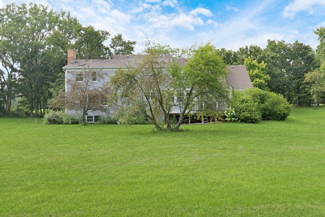 26425 N Pheasant Run, Mundelein, IL 60060