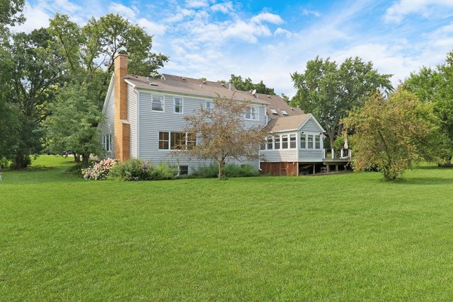 26425 N Pheasant Run, Mundelein, IL 60060