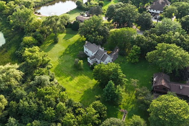 26425 N Pheasant Run, Mundelein, IL 60060