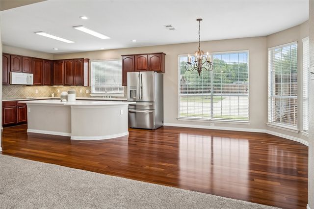 44 Creekside Drive, Trophy Club, TX 76262