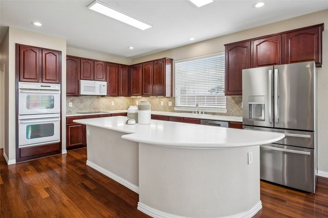 44 Creekside Drive, Trophy Club, TX 76262