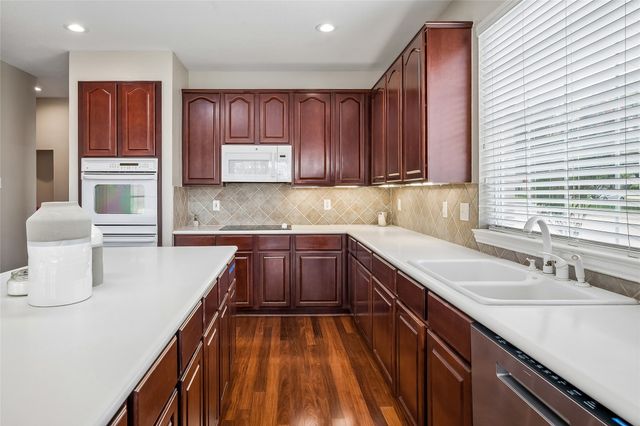 44 Creekside Drive, Trophy Club, TX 76262
