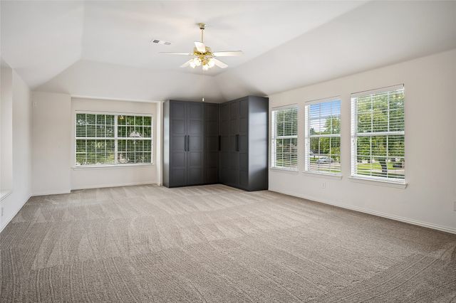 44 Creekside Drive, Trophy Club, TX 76262