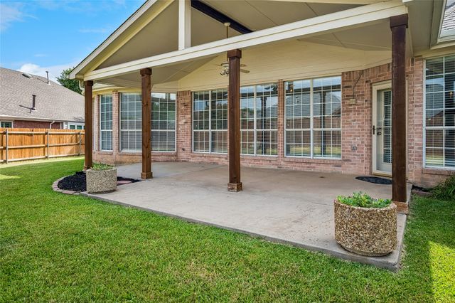 44 Creekside Drive, Trophy Club, TX 76262