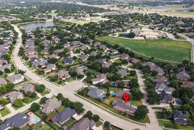 44 Creekside Drive, Trophy Club, TX 76262