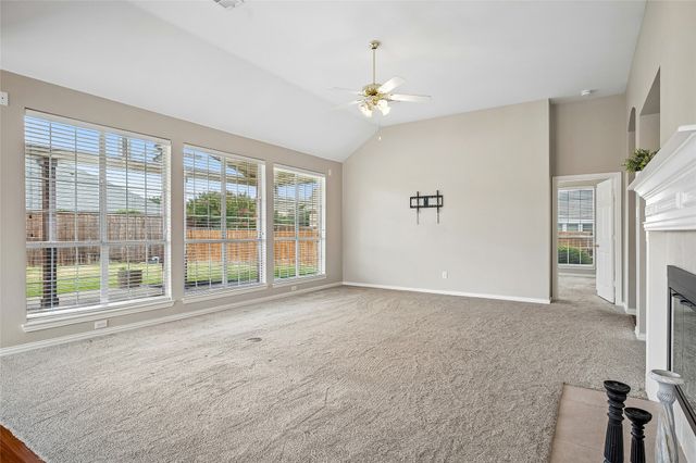 44 Creekside Drive, Trophy Club, TX 76262