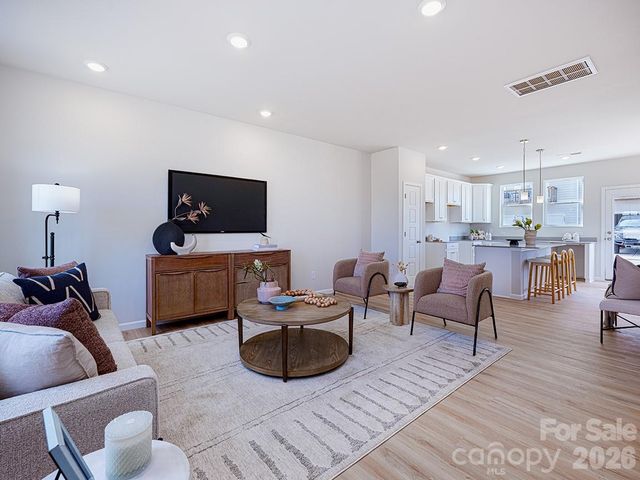 201 Vanguard Lane 13, Cramerton, NC 28032