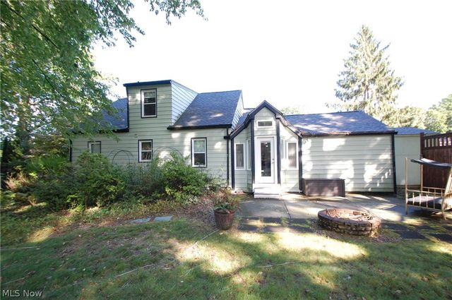 2989 Howell Drive, Poland, OH 44514