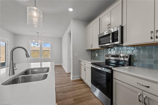 3544 Spring Hope Court, Kernersville, NC 27284