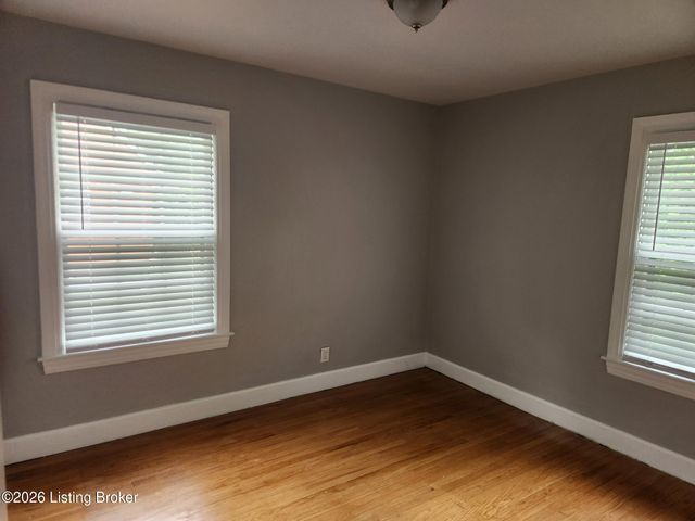 316 Monohan Dr, Louisville, KY 40207