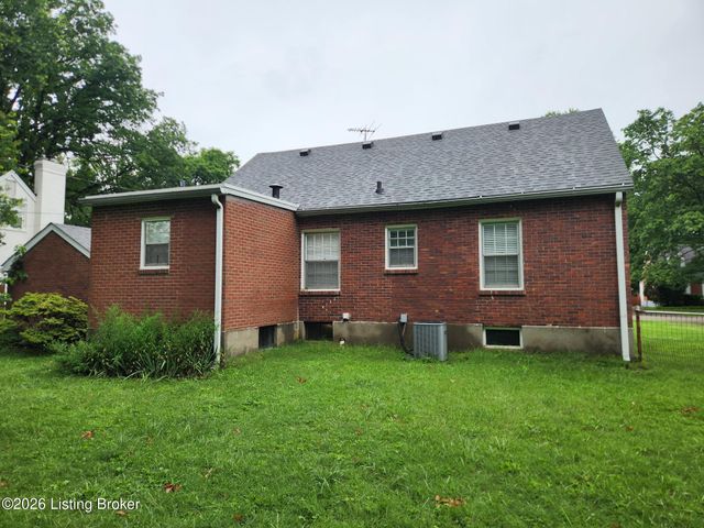 316 Monohan Dr, Louisville, KY 40207