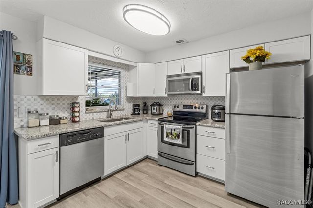 495 W Buttonbush Drive, Beverly Hills, FL 34465