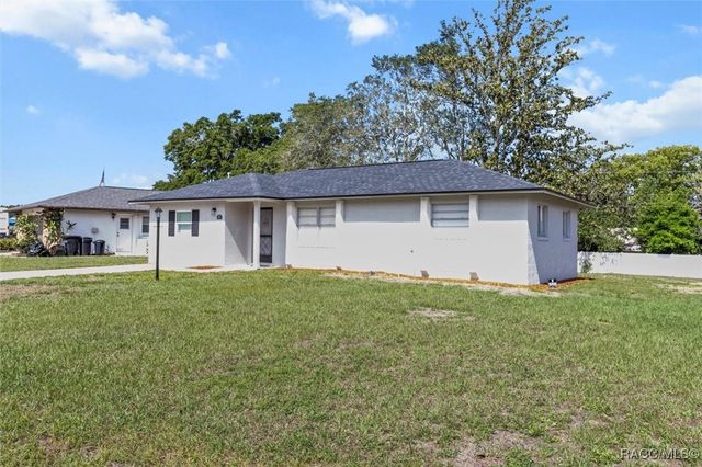 495 W Buttonbush Drive, Beverly Hills, FL 34465