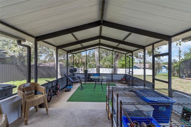 495 W Buttonbush Drive, Beverly Hills, FL 34465