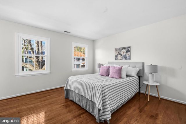 9145 SCHOOLCRAFT LN, Burke, VA 22015