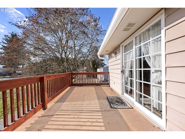 33887 CHURCH Rd, Warren, OR 97053