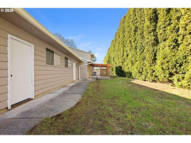 33887 CHURCH Rd, Warren, OR 97053