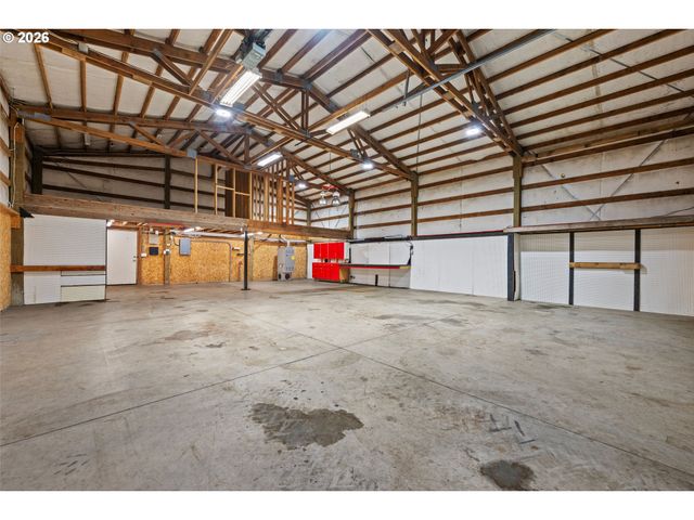 33887 CHURCH Rd, Warren, OR 97053