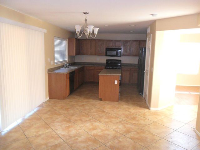 25863 W Elizabeth Avenue, Buckeye, AZ 85326