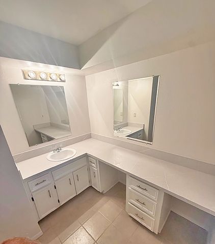 1429 Lakeshore Boulevard, Oak Point, TX 75068