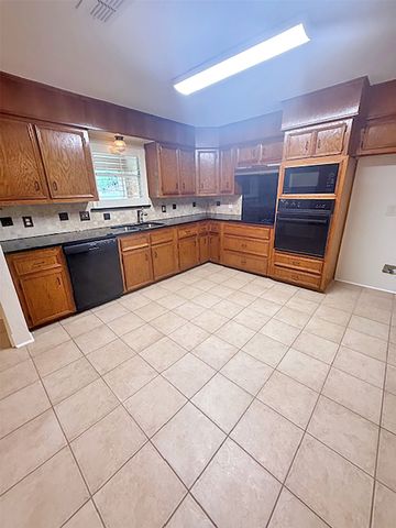 1429 Lakeshore Boulevard, Oak Point, TX 75068