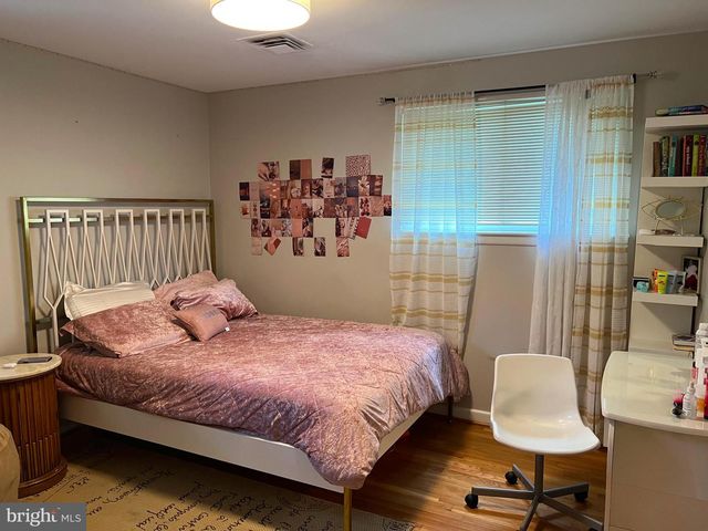 6305 TONE DR, Bethesda, MD 20817