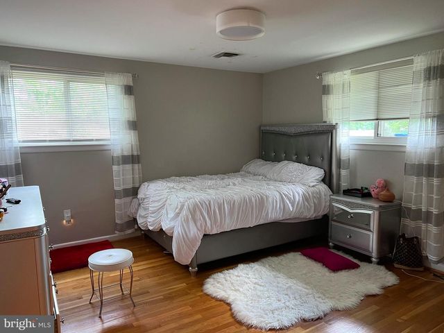 6305 TONE DR, Bethesda, MD 20817